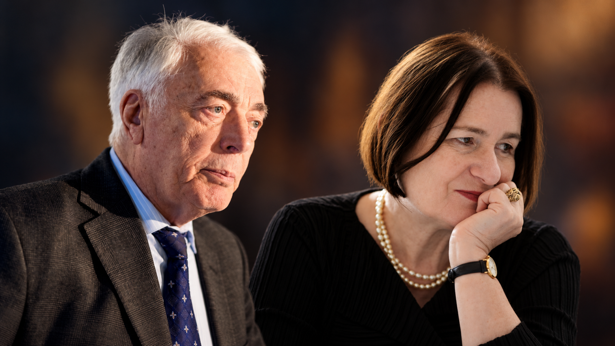 KI-gestützte Bildmontage von einem Mann und einer Frau, Boris Sabarko und Irina Scherbakowa